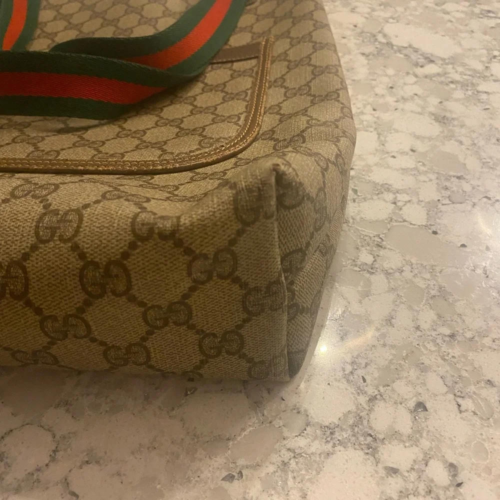 Gucci Purse - Picture 5 of 9